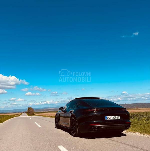 Porsche Panamera 4 S