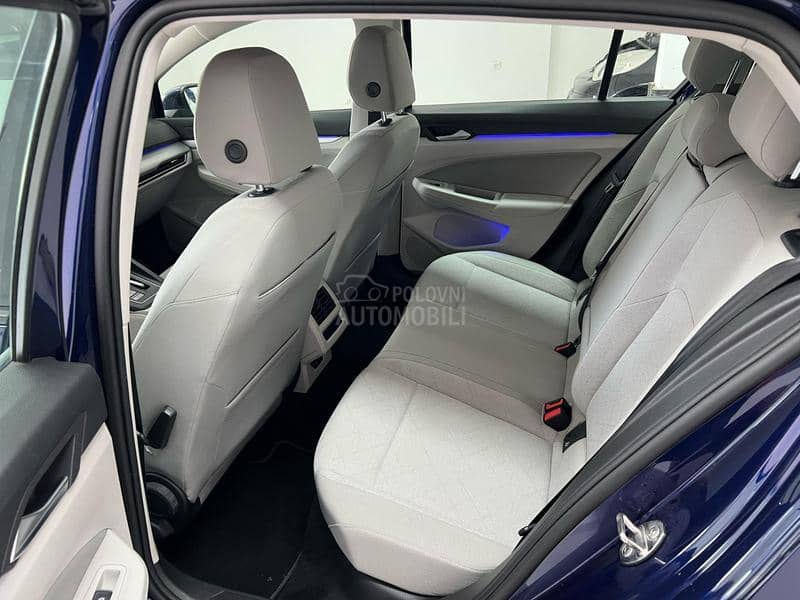 Volkswagen Golf 8 15b/metan