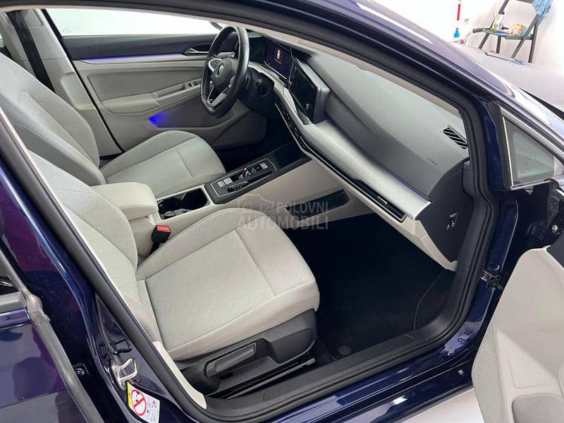 Volkswagen Golf 8 15b/metan