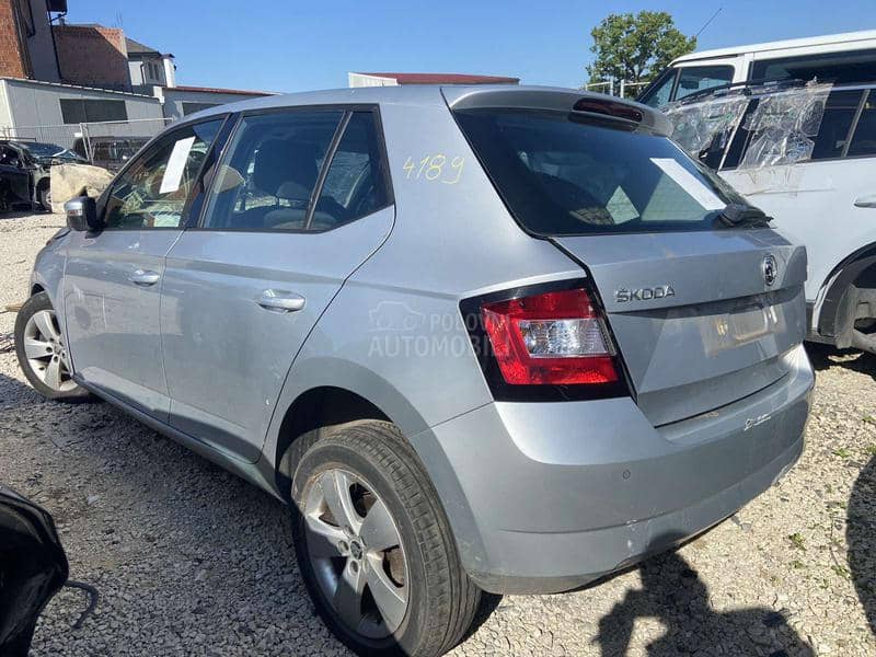 Škoda Fabia 2015 -  kompletan auto u delovima