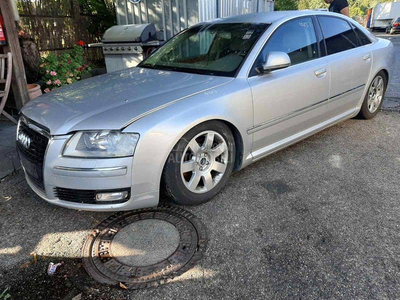 Audi A8 2008 -  kompletan auto u delovima