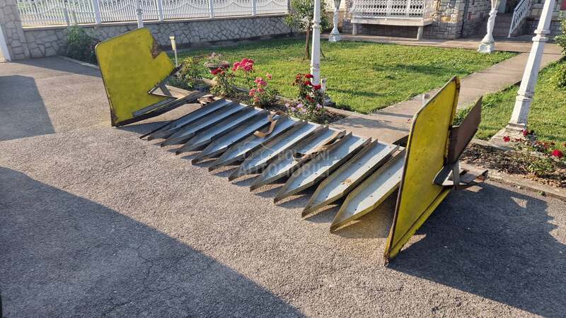 New Holland Sto za Suncokret 3.90m