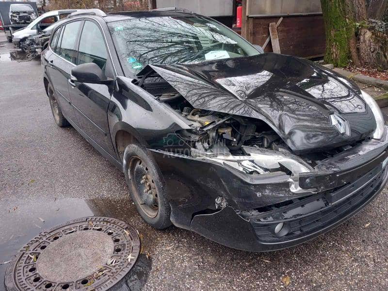 Renault Laguna 2008 -  kompletan auto u delovima