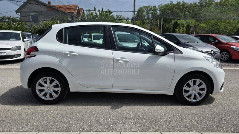 Peugeot 208 1.5 HDI  N A V I