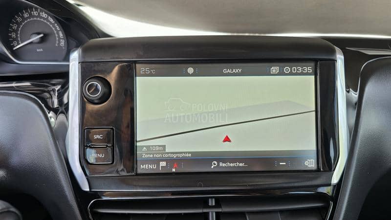 Peugeot 208 1.5 HDI  N A V I