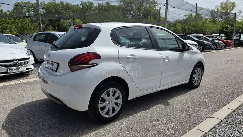 Peugeot 208 1.5 HDI  N A V I