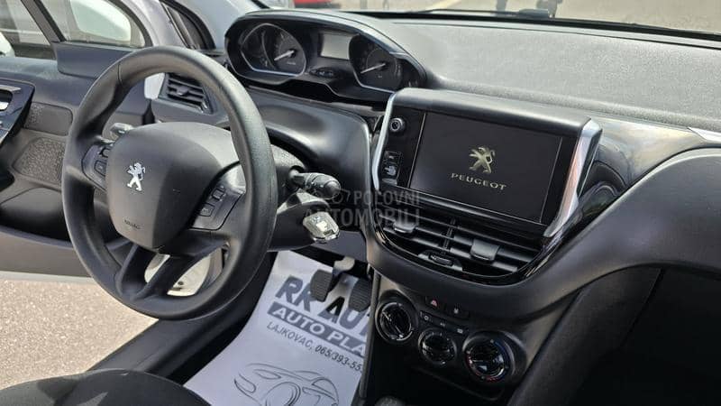 Peugeot 208 1.5 HDI  N A V I