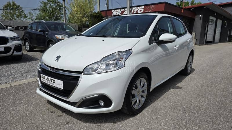 Peugeot 208 1.5 HDI  N A V I