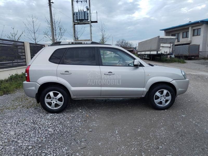 Hyundai Tucson 2.0 i