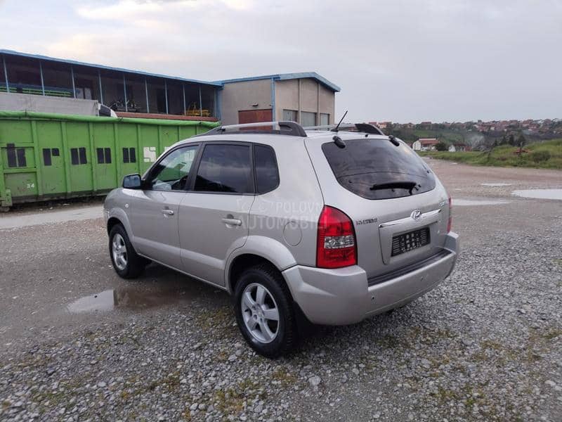 Hyundai Tucson 2.0 i