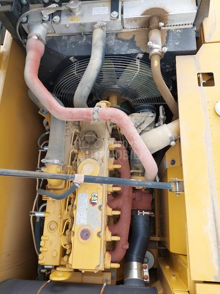 CAT 323 D3