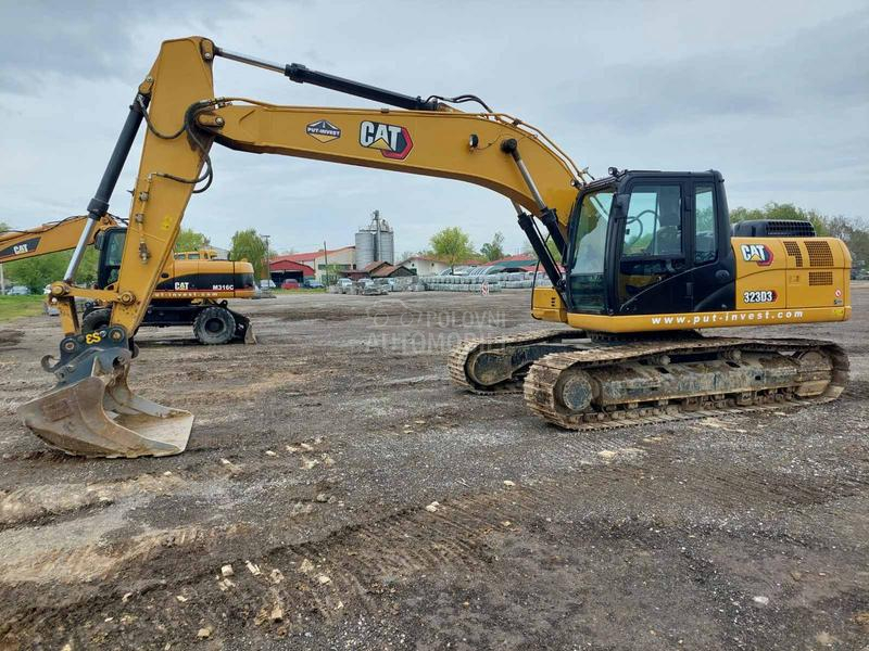 CAT 323 D3