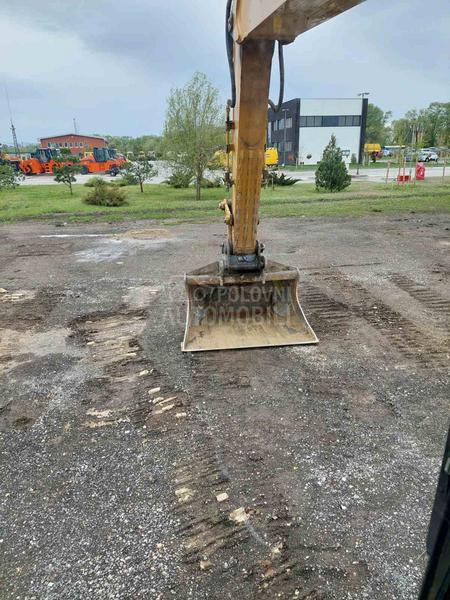 CAT 323 D3
