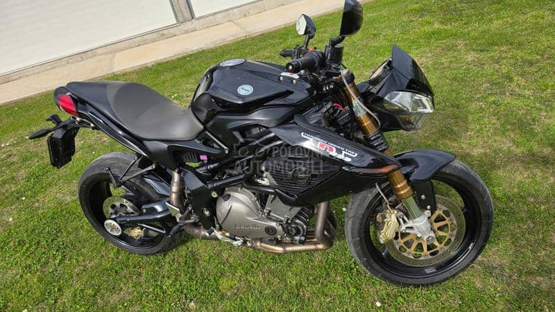 Benelli TNT 899