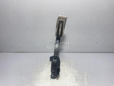 PAPUCICA GASA za Audi A4