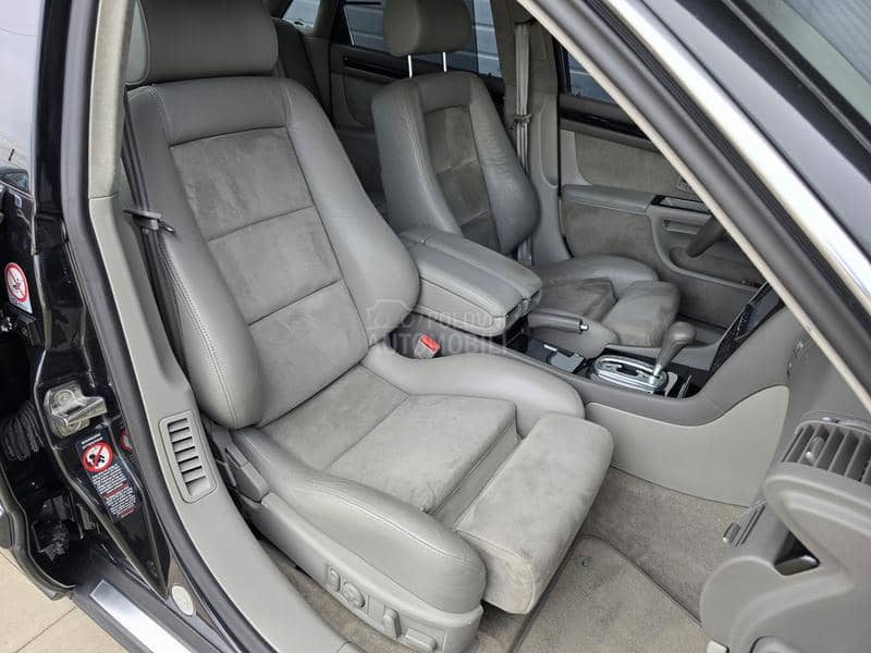 Audi S8 