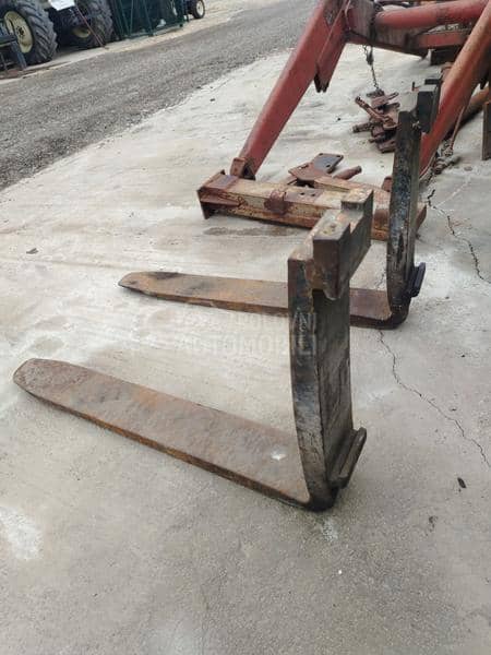 JCB Kasike čekić vile