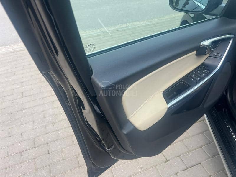 Volvo V60 Cross Country 2.4/UNI KAT/T O P