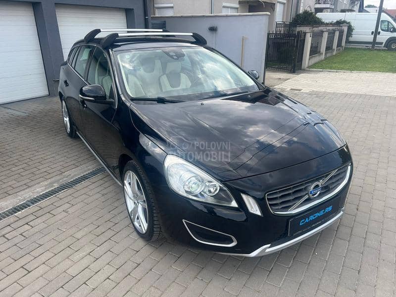 Volvo V60 Cross Country 2.4/UNI KAT/T O P