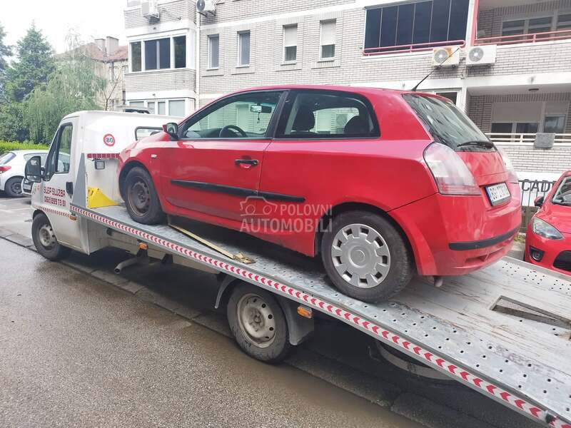 Fiat Stilo 2002. god. -  kompletan auto u delovima