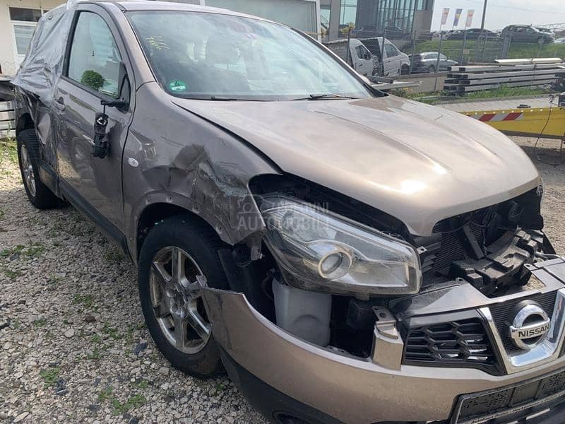 Nissan Qashqai 2012 -  kompletan auto u delovima