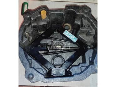 Dizalica Set za Peugeot 407