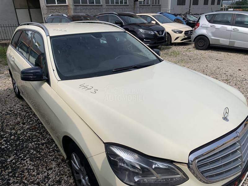 Mercedes Benz E Klasa 2014 -  kompletan auto u delovima
