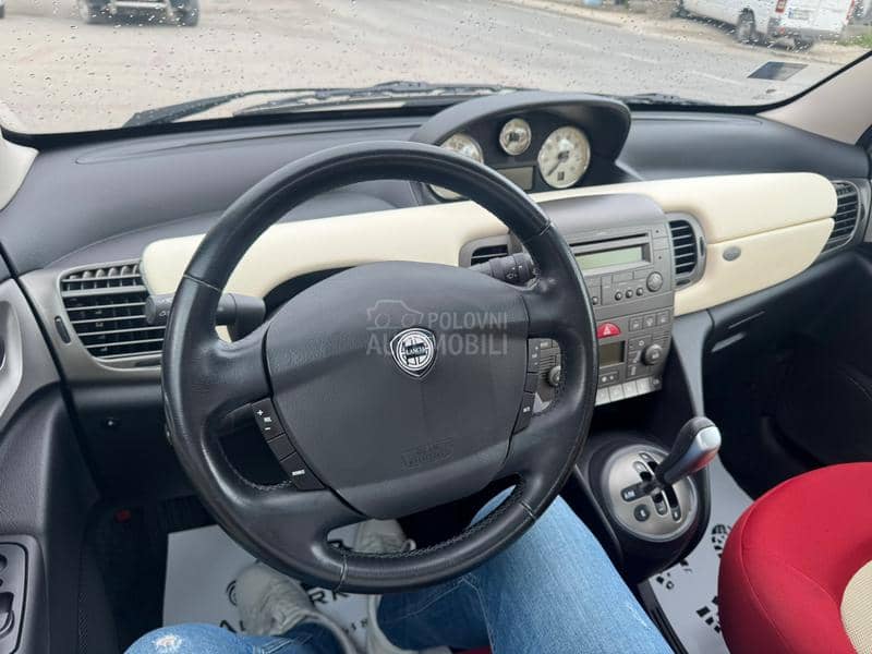 Lancia Ypsilon CH