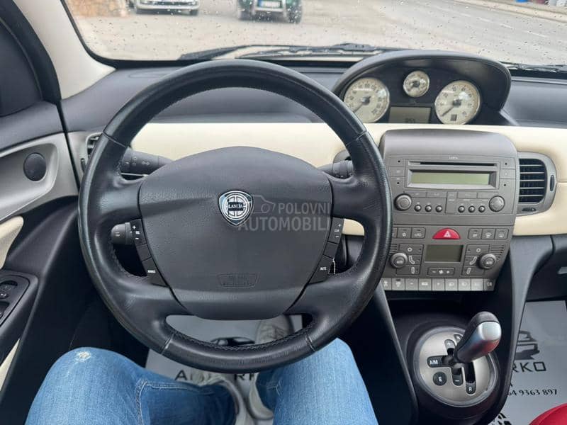 Lancia Ypsilon CH