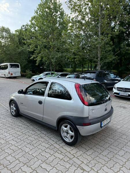 Opel Corsa C 1.2 KLlMA