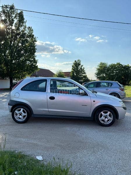 Opel Corsa C 1.2 KLlMA