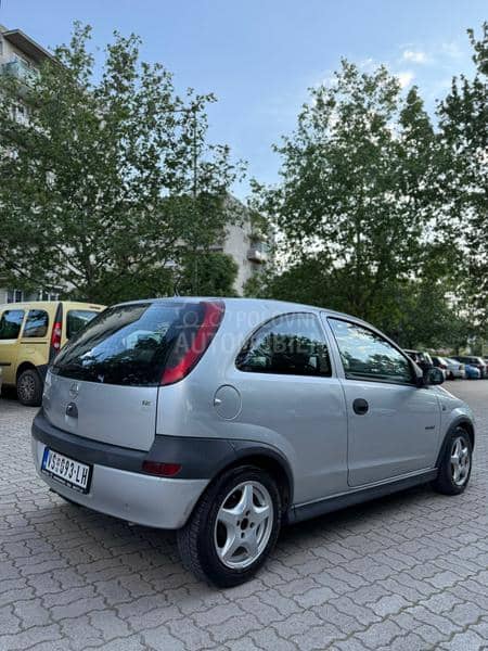 Opel Corsa C 1.2 KLlMA