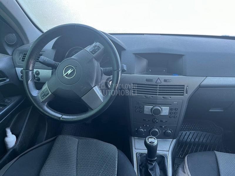 Opel Astra H cdti