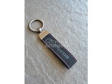 Privezak prevrnuta koza NOVO za Mazda Ostalo