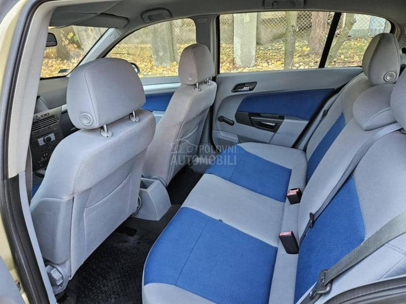 Opel Astra H 