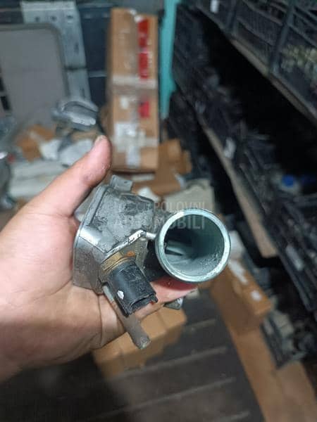 Kuciste termostataza 1.8