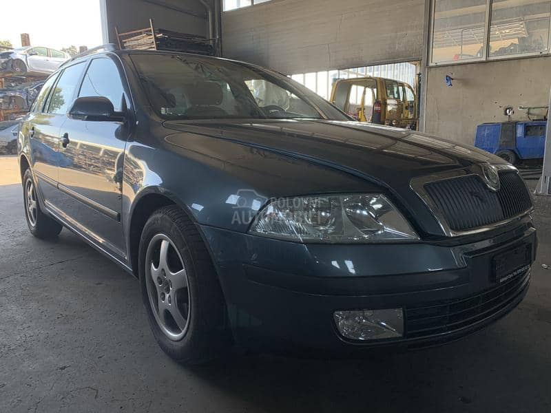Škoda Octavia 2005 -  kompletan auto u delovima
