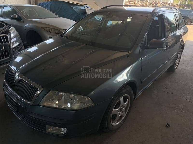 Škoda Octavia 2005 -  kompletan auto u delovima