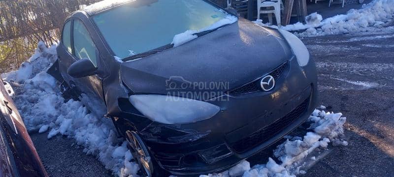 Mazda 2 2010 -  kompletan auto u delovima