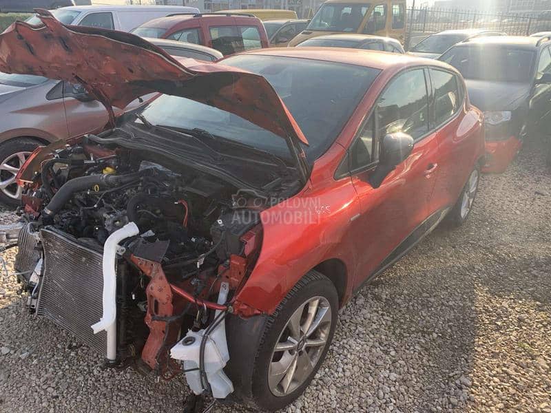 Renault Clio 2017 -  kompletan auto u delovima