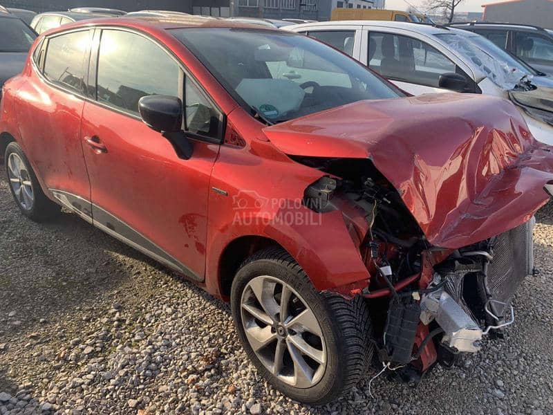 Renault Clio 2017 -  kompletan auto u delovima