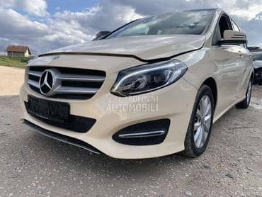 Mercedes Benz B Klasa 2016 -  kompletan auto u delovima