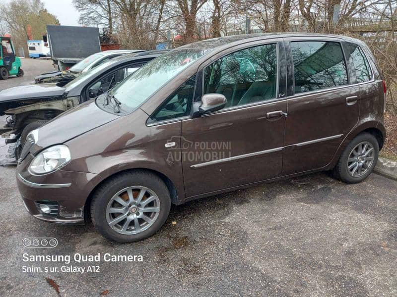 Lancia Musa 2010 -  kompletan auto u delovima
