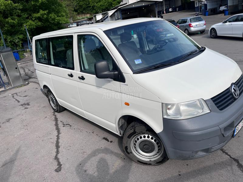 Volkswagen Transporter T5 1.9 TDI