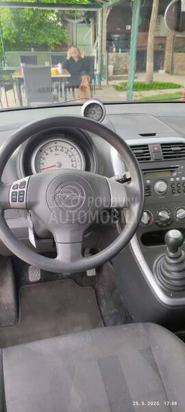Opel Agila 
