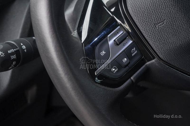 Peugeot 308 1.5BlueHDI Led Nav