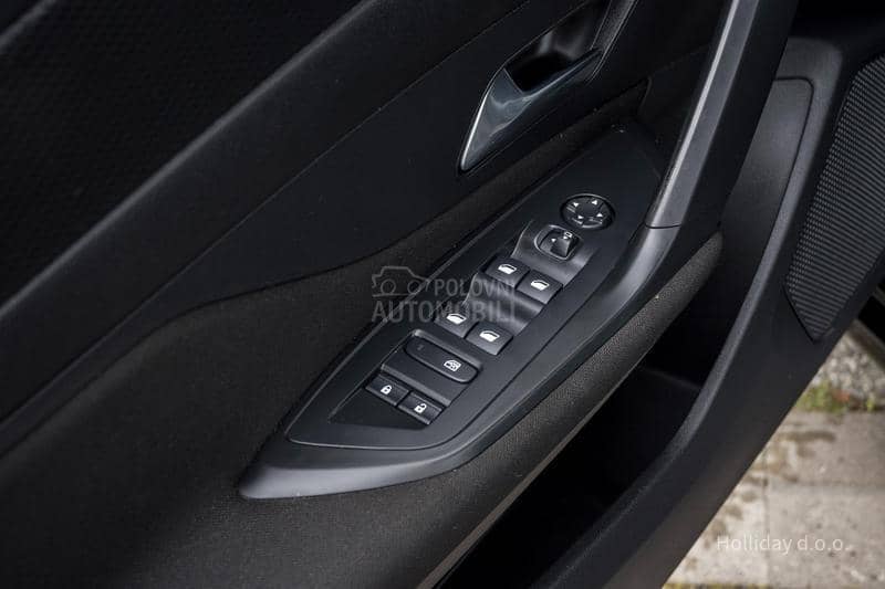 Peugeot 308 1.5BlueHDI Led Nav