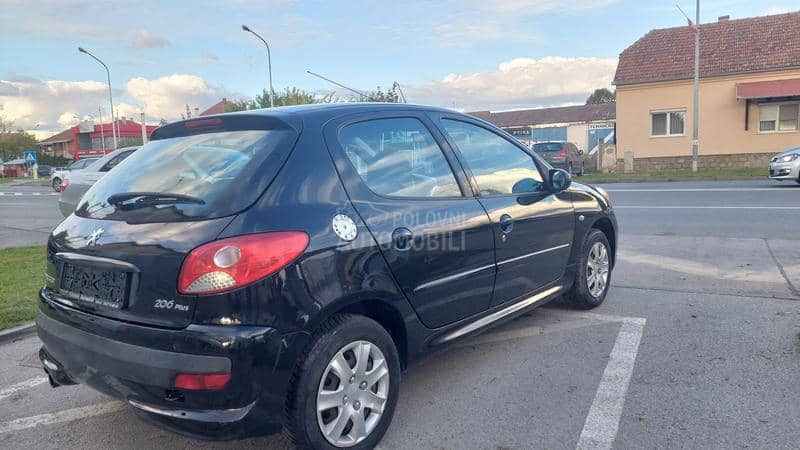 Peugeot 206 plus 1.1