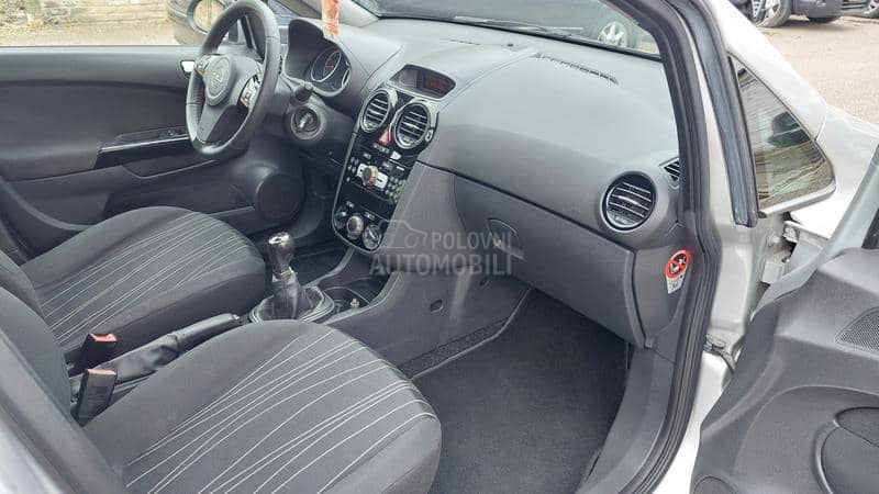 Opel Corsa D 1.2 TNG