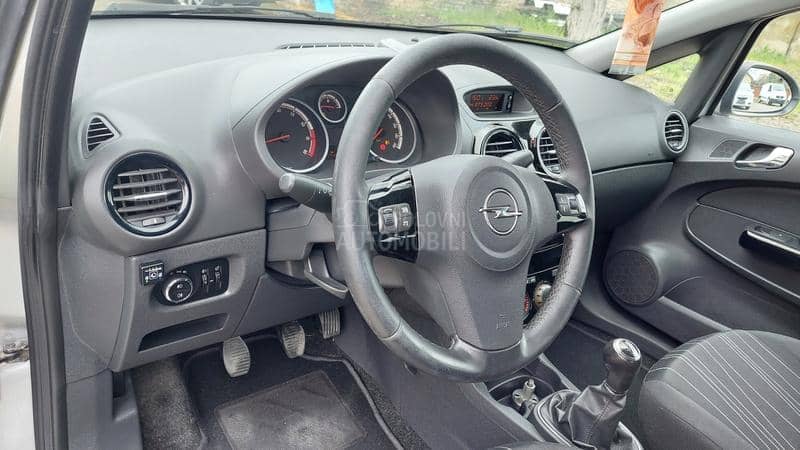 Opel Corsa D 1.2 TNG